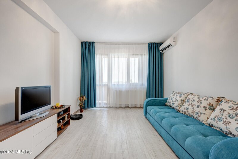 Cartierul Latin, apartament 2 camere mobilat si utilat cu loc de parcare subteran.